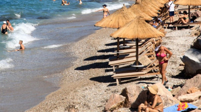 Απαγόρευση κολύμβησης στην παραλία Νικήτης Χαλκιδικής: Γέμισε λύματα η θάλασσα
