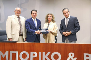 Σκρέκας: Βούληση για στενή συνεργασία με τα Επιμελητήρια