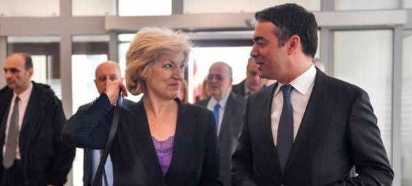Τη διάνοιξη συνοριακής διόδου υπέγραψαν Αναγνωστοπούλου-Ντιμιτρόφ