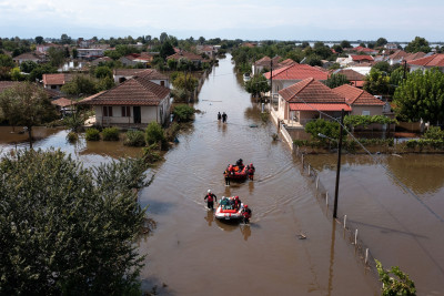 Σαρηγιάννης-Πλημμύρες: Πριν την αποστράγγιση των νερών δεν γίνεται καταγραφή επιμόλυνσης