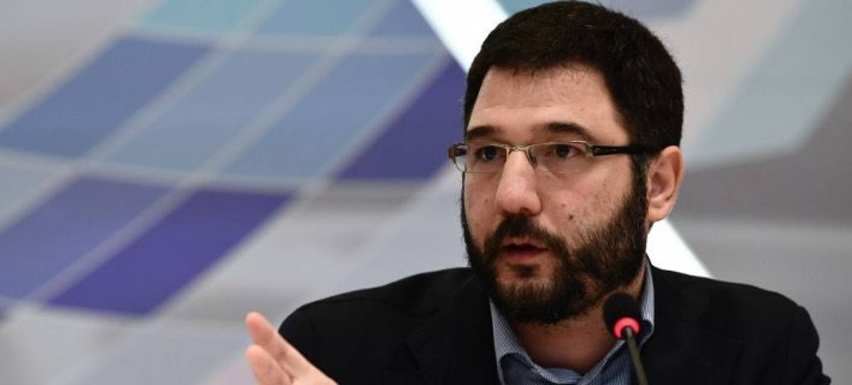 Ηλιόπουλος: Να δημιουργηθούν ειδικοί χώροι θηλασμού στην Αθήνα