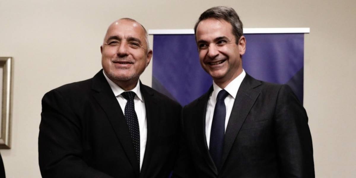 Μητσοτάκης-Μπορίσοφ στην τελετή υπογραφής για τον σταθμό LNG της Αλεξ/πολης