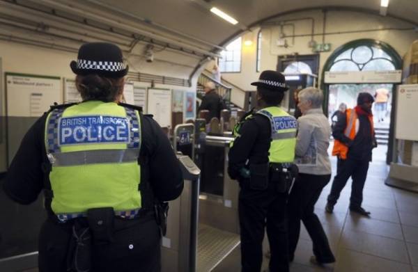Λονδίνο: Επίθεση με μαχαίρι σε σταθμό τρένου