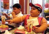 ΟΗΕ: Να φορολογηθούν τα ανθυγιεινά τρόφιμα για να καταπολεμηθεί η παχυσαρκία