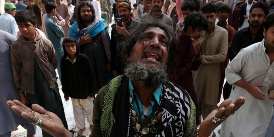 Πακιστάν: Στους 140 οι νεκροί από τη βομβιστική επίθεση