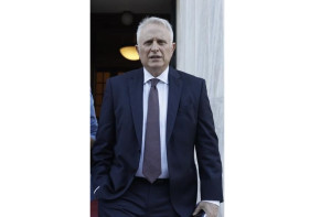 Ραγκούσης: Δε νοείται η αξιωματική αντιπολίτευση να γίνει τρίτη δύναμη