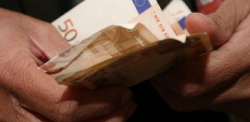 Στη Βουλή οι μισθοί γενικών και ειδικών γραμματέων των υπουργείων