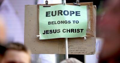 Κομισιόν: Αδιαφορεί για την αντιμετώπιση των διώξεων κατά Χριστιανών