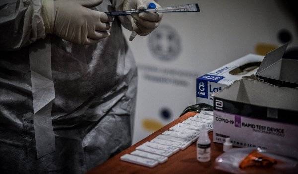 Παυλάκης: Δύσκολη κατάσταση τον χειμώνα-Πότε θα «εκτοξευθούν» τα κρούσματα