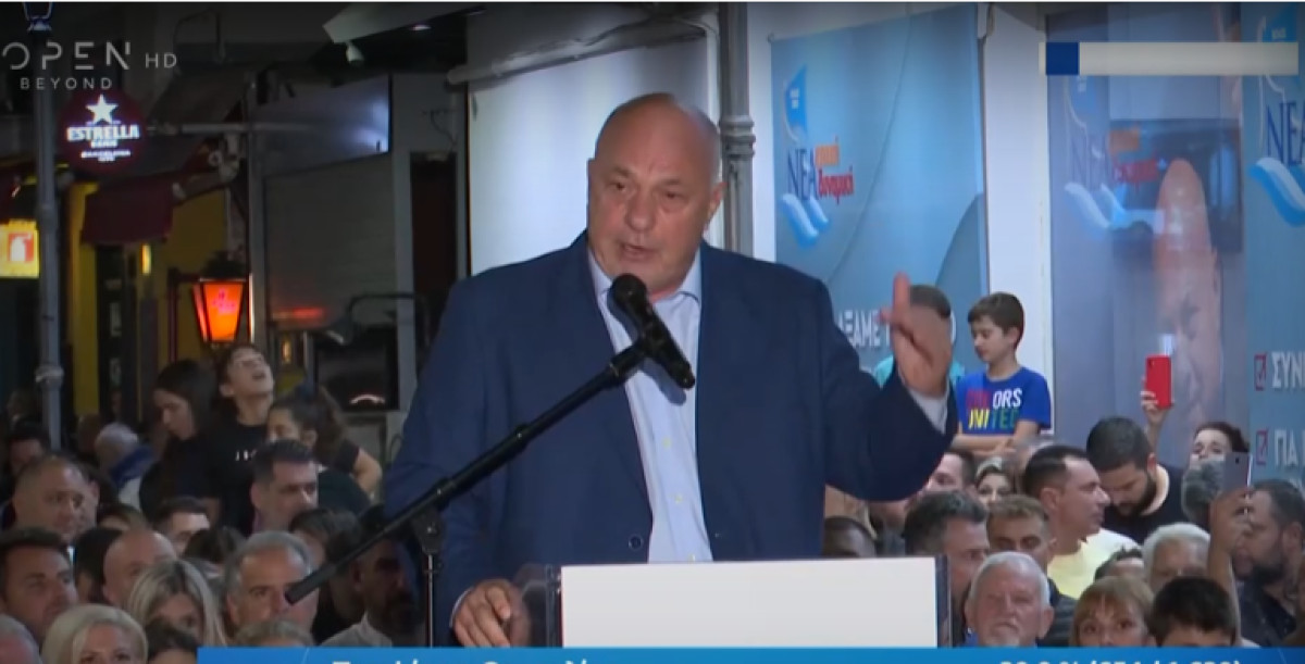 Χυδαία σχόλια Μπέου για Κασσελάκη, που ζητά παρέμβαση της Δικαιοσύνης