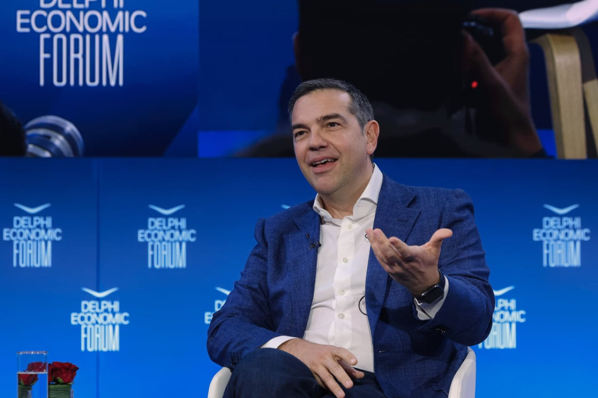 Τσίπρας: Ο Μητσοτάκης τρέχει στίβο μόνος και...κινδυνεύει να έρθει δεύτερος