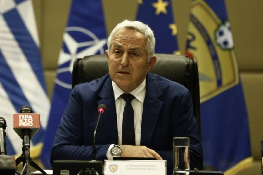 Γιατί τρέχει προεκλογικά στις ΗΠΑ ο υπουργός Αμυνας;