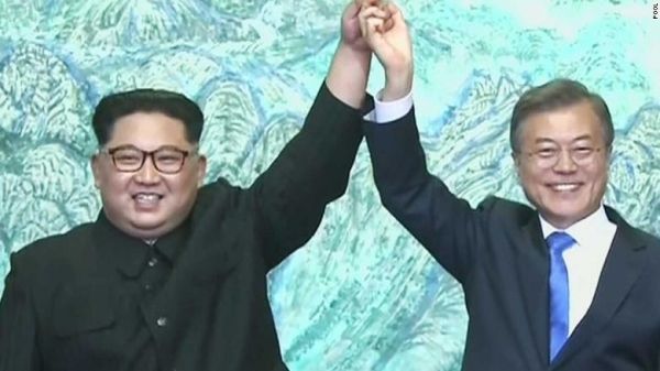 Βόρεια και Νότια Κορέα: Τέλος ο πόλεμος, τέλος τα πυρηνικά!