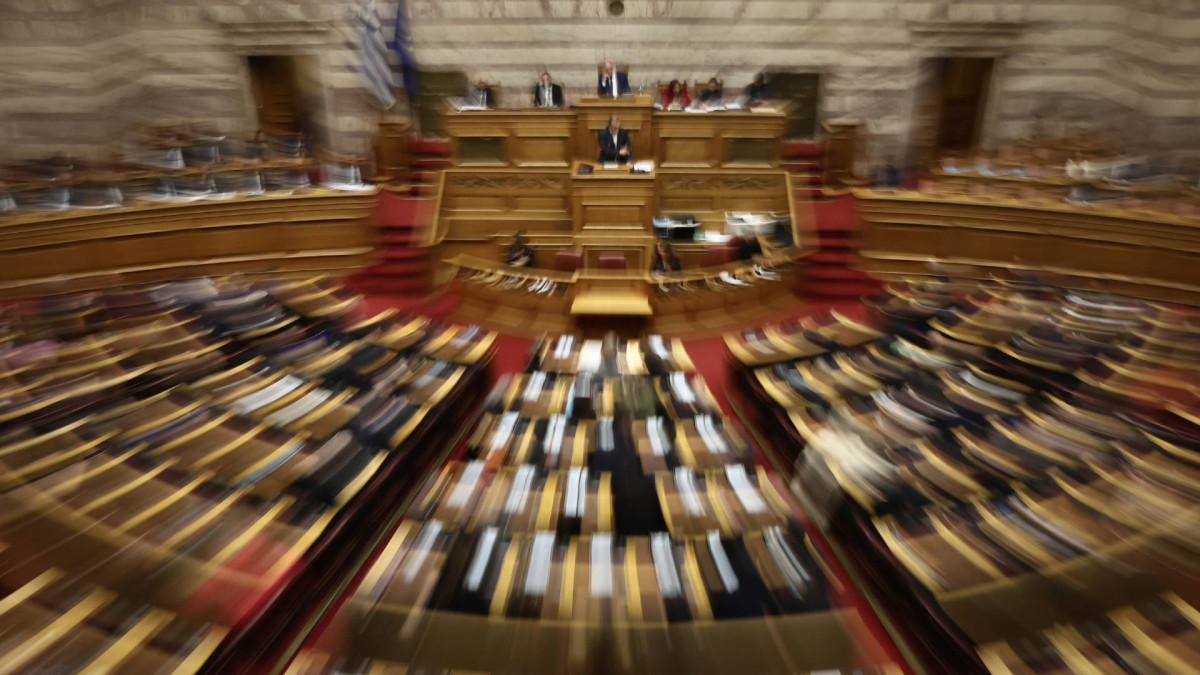 Θύελλα αντιδράσεων με αφορμή την επιστολή Τριαντόπουλου- Πόλεμος ανακοινώσεων
