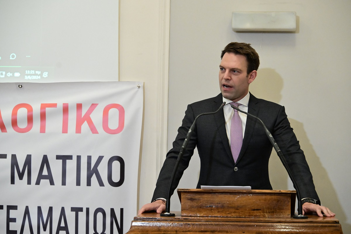 Κασσελάκης σε ελ. επαγγελματίες: Πάρτε τηλέφωνο τον λογιστή πριν ψηφίσετε