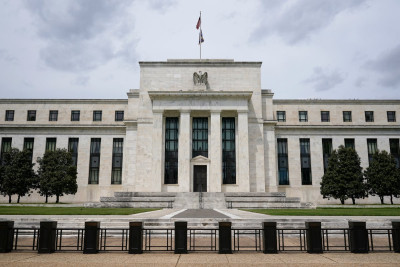 Bloomberg: Η Fed βρίσκεται κοντά στο peak των αυξήσεων επιτοκίων