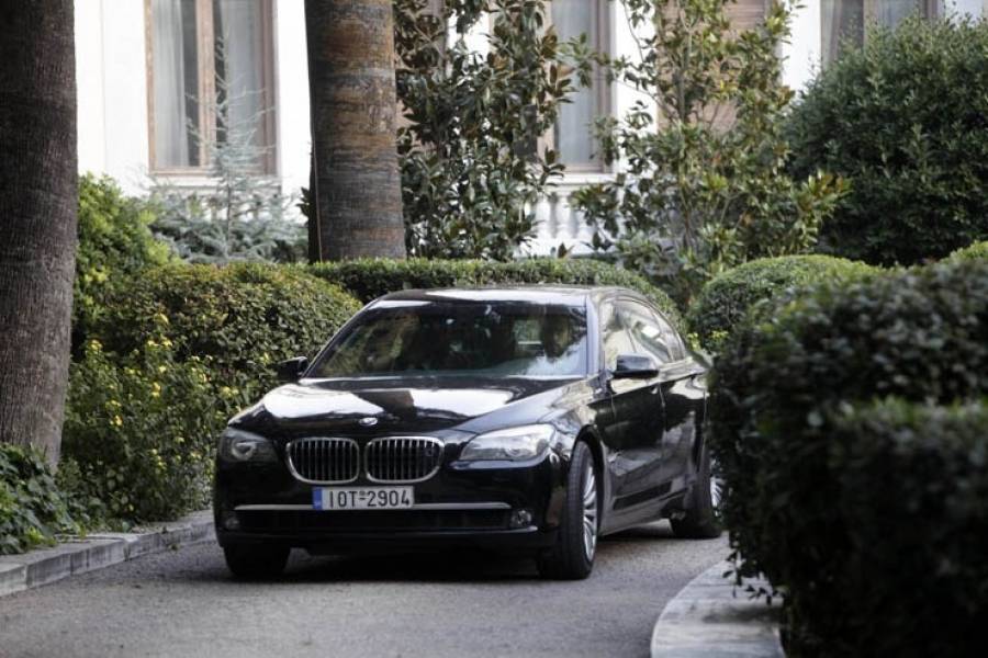 Ο Μητσοτάκης αρνήθηκε να παραλάβει τις πρωθυπουργικές BMW
