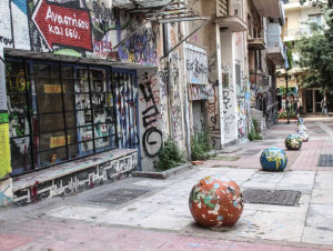 Ο «χάρτης» της απεξάρτησης αλλάζει: Συγχώνευση προγραμμάτων, μετακινήσεις εργαζομένων και ανησυχίες για την «επόμενη μέρα»