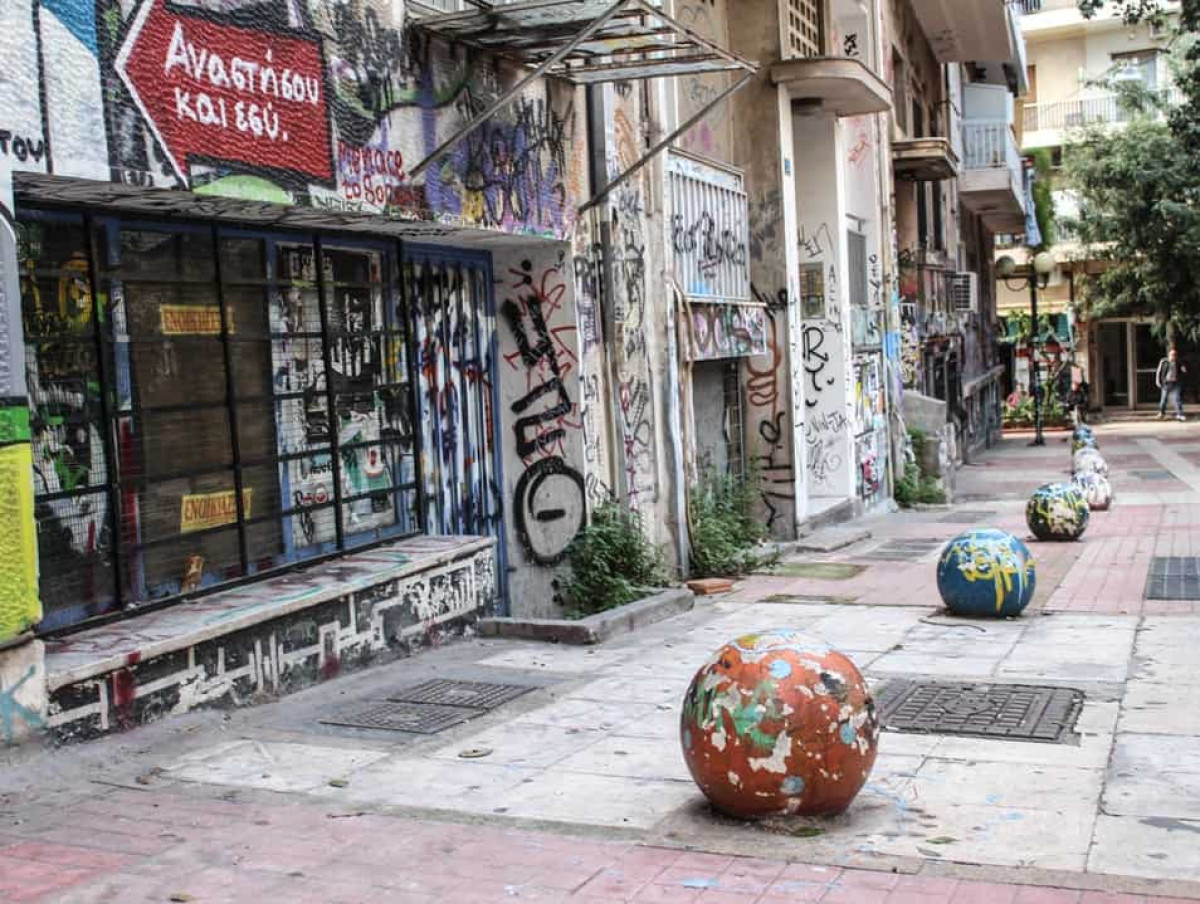 Ο «χάρτης» της απεξάρτησης αλλάζει: Συγχώνευση προγραμμάτων, μετακινήσεις εργαζομένων και ανησυχίες για την «επόμενη μέρα»