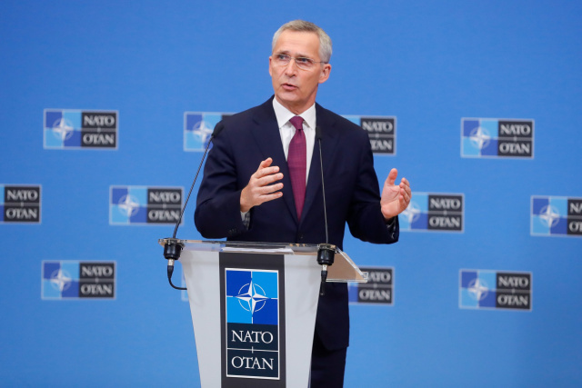 ΝΑΤΟ: «Περιμένει» εισβολή της Ρωσίας στην Ουκρανία μεταξύ 10-20 Φεβρουαρίου