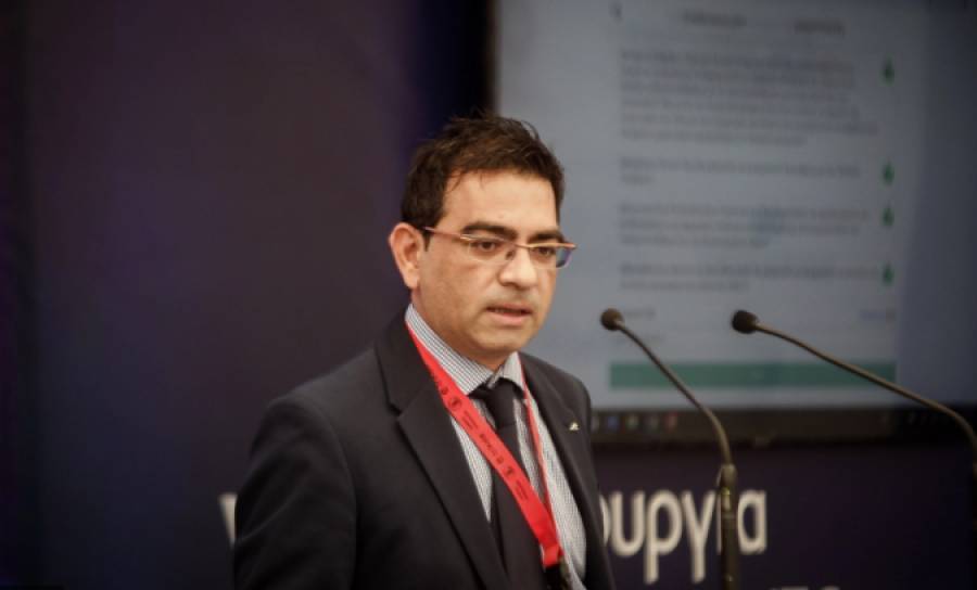 Τιμητική βράβευση του Γενικού Γραμματέα Κοινωνικής Αλληλεγγύης από τον Ελληνικό Ερυθρό Σταυρό