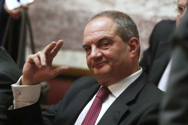 Ο Λεβέντης... έδωσε τον Καραμανλή για το «Σκόπια – Μακεδονία»