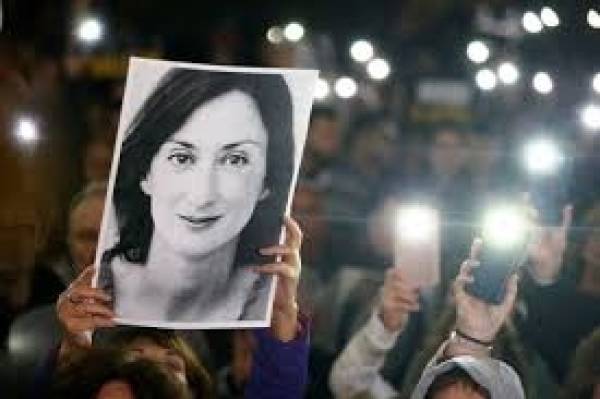 Κομισιόν: Ενδελεχής και ανεξάρτητη έρευνα για τη δολοφονία της Ντ.Γκαλιζία