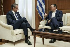 Ξεκίνησε συνάντηση Μητσοτάκη-Τσίπρα για Τουρκία-Ο «on camera« διάλογος