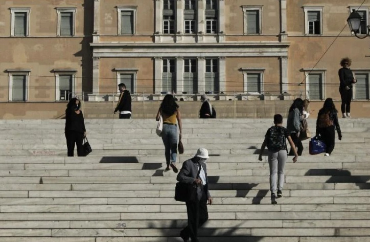 ΚΕΠΕ: Πρόδρομες ενδείξεις για περαιτέρω βελτίωση των οικονομικών συνθηκών