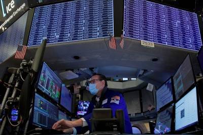 Το «κλείδωμα» της αύξησης επιτοκίων έφερε ηρεμία στη Wall Street