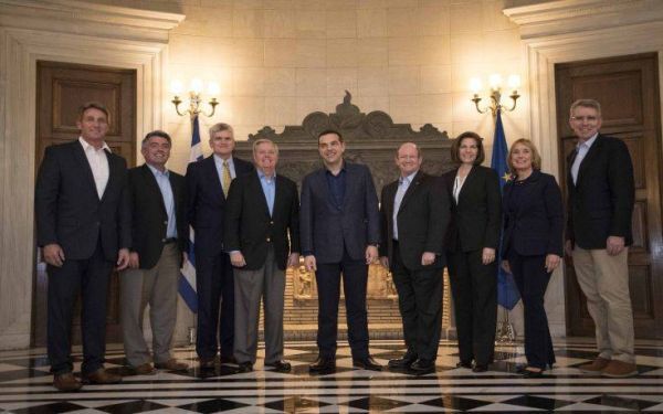 Συνάντηση Τσίπρα με επτά γερουσιαστές του Αμερικανικού Κογκρέσου στο Μαξίμου