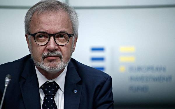 Χόγιερ (ΕΤΕπ): Οι ελληνικές επιχειρήσεις επωφελούνται από τα σχέδια χρηματοδότησης