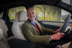 Η Bentley Motors ενσωματώνει τη διαφορετικότητα και τη συμπερίληψη στην καρδιά του οργανισμού