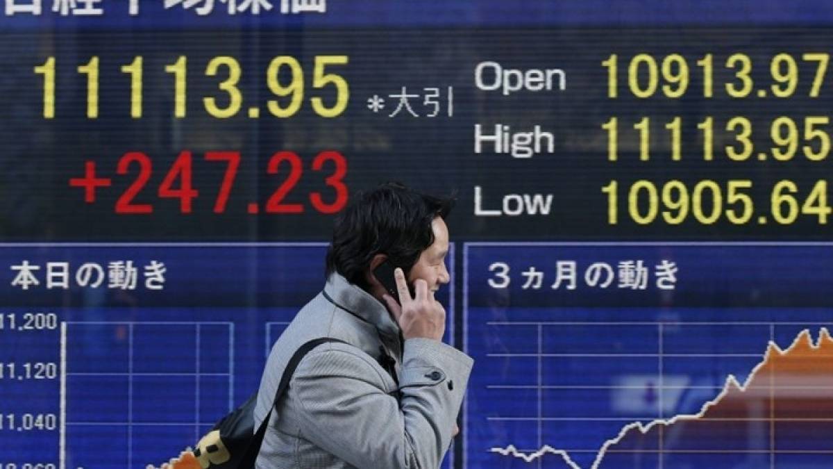 Μπερδεμένη η Ασία: Κέρδη στην Κίνα, «βουτιά» στην Ιαπωνία