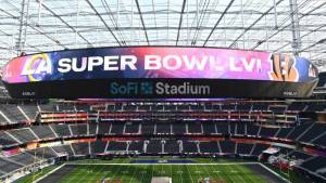 Τρία ντέρμπι σε Super League- Serie Α και τελικός Super Bowl