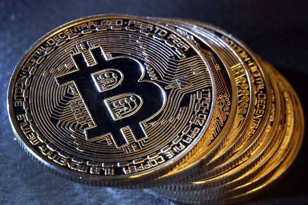 Άλμα 4,4% για το Bitcoin