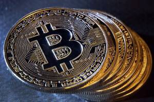 Άλμα 4,4% για το Bitcoin
