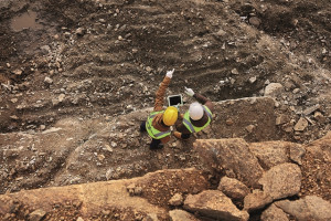 Πόροι €15 εκατ. από το ΥΠΕΝ για τα κρίσιμα ορυκτά