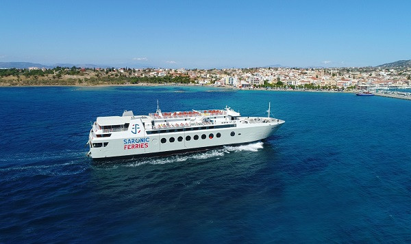 Η Saronic Ferries πρωτοπορεί στην μετάβαση προς την «πράσινη» ναυτιλία