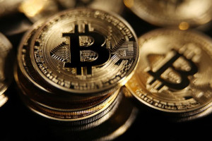 Σε υψηλό δύο εβδομάδων το Bitcoin