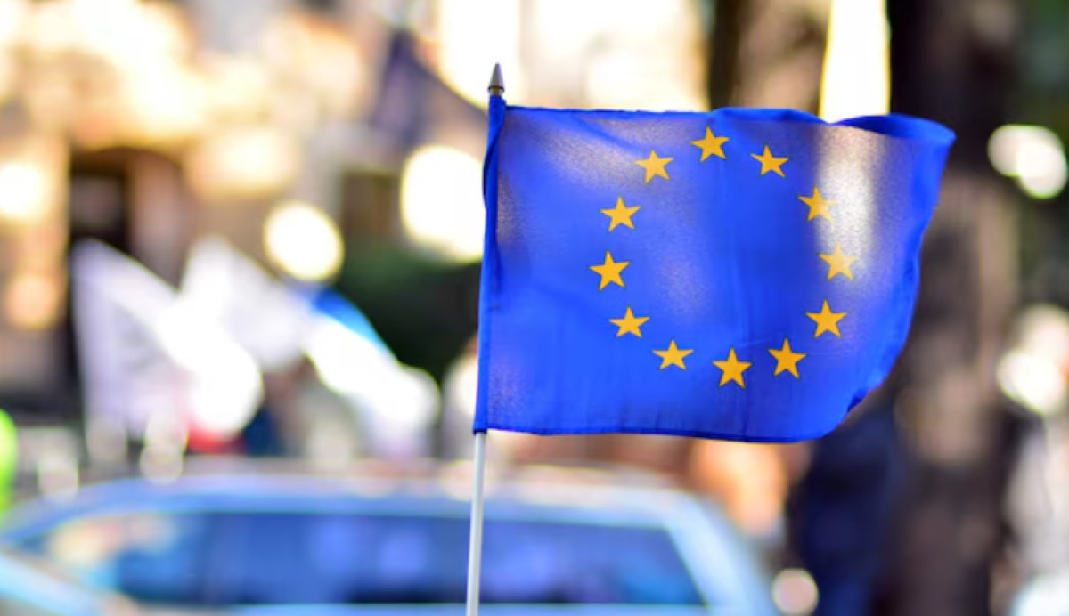 Ευρωζώνη: Ρεκόρ έτους για την επιχειρηματική δραστηριότητα- «Όχημα» οι υπηρεσίες