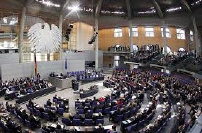 Με 542 «ναι» ενέκρινε η Μπούντεσταγκ την παράταση του ελληνικού προγράμματος
