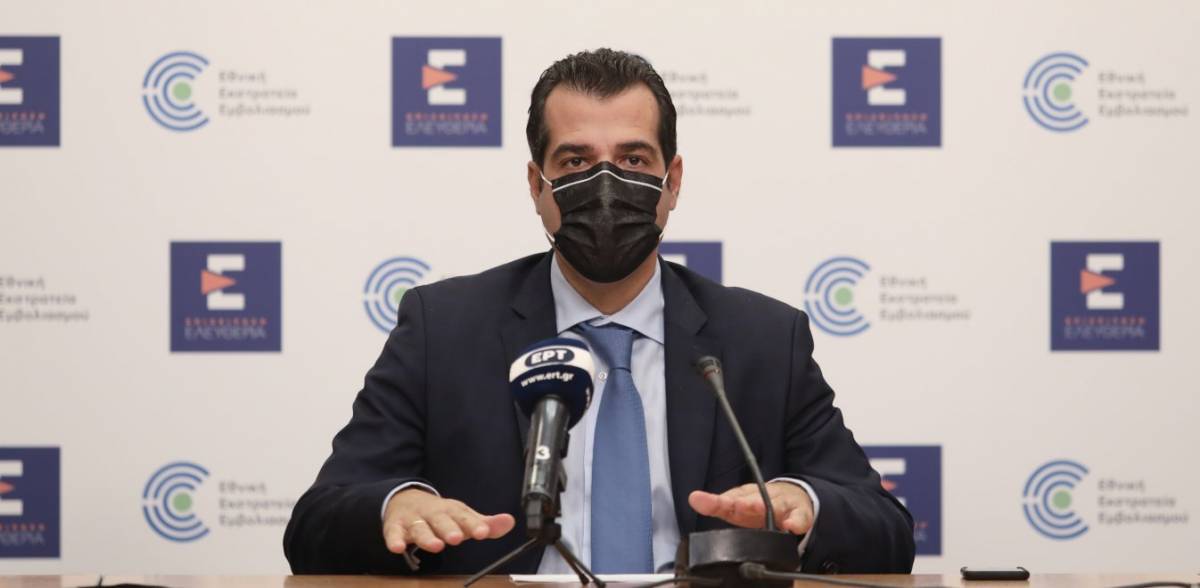 Κορονοϊός: Ο Πλεύρης ανακοινώνει νέα μέτρα, σε φόντο 6.000 κρουσμάτων