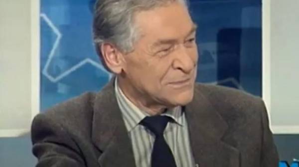 Η ΕΣΗΕΑ αποχαιρετά τον Στάθη Καρρά