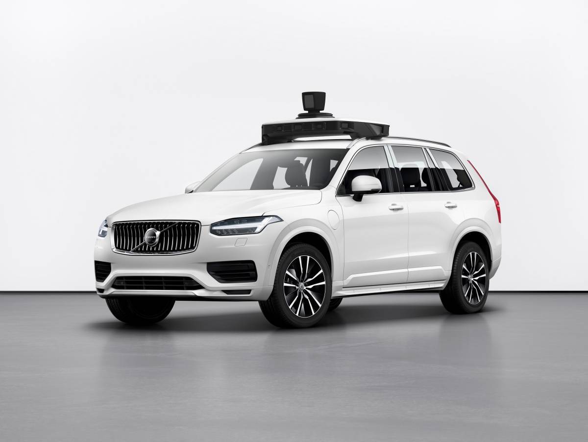 Φουλάρει η αυτόνομη οδήγηση με οδηγό την Volvo και την Uber