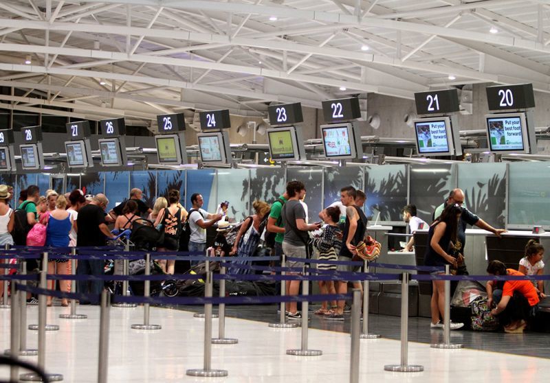 ΥΠΑ: 8% περισσότεροι επιβάτες το α’ 6μηνο