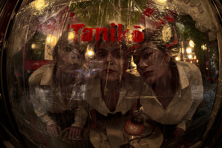 Το wine bar «Tanikō» κάνει πρεμιέρα στο θέατρο Επί Κολωνώ