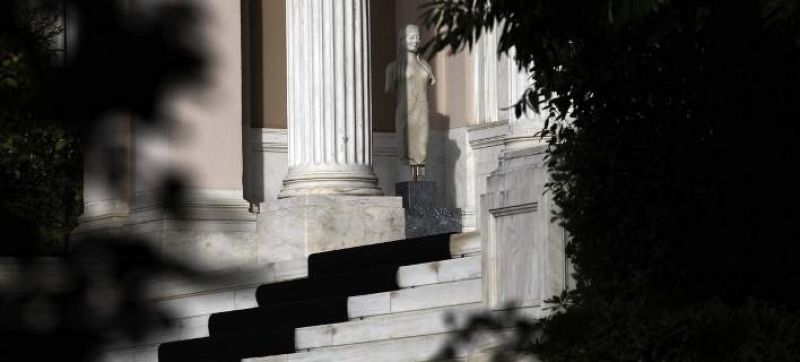 Η επανεκκίνηση της οικονομίας αργεί. Κι έρχεται και νέα αξιολόγηση…
