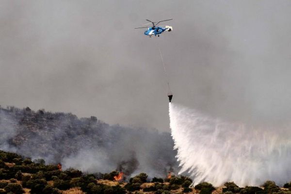 Κύπρος: Σε ύφεση η μεγάλη πυρκαγιά