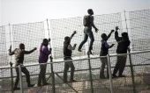 Μεταναστευτικό: "Εν οίδα ότι ουδέν οίδα" από Πανούση & ΥΠΕΣ- Πυρά από ΝΔ